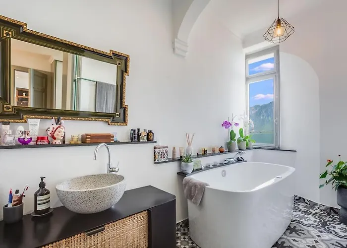 Avec Vue Panoramique à 2 Pas Du Léman Apartamento Montreux